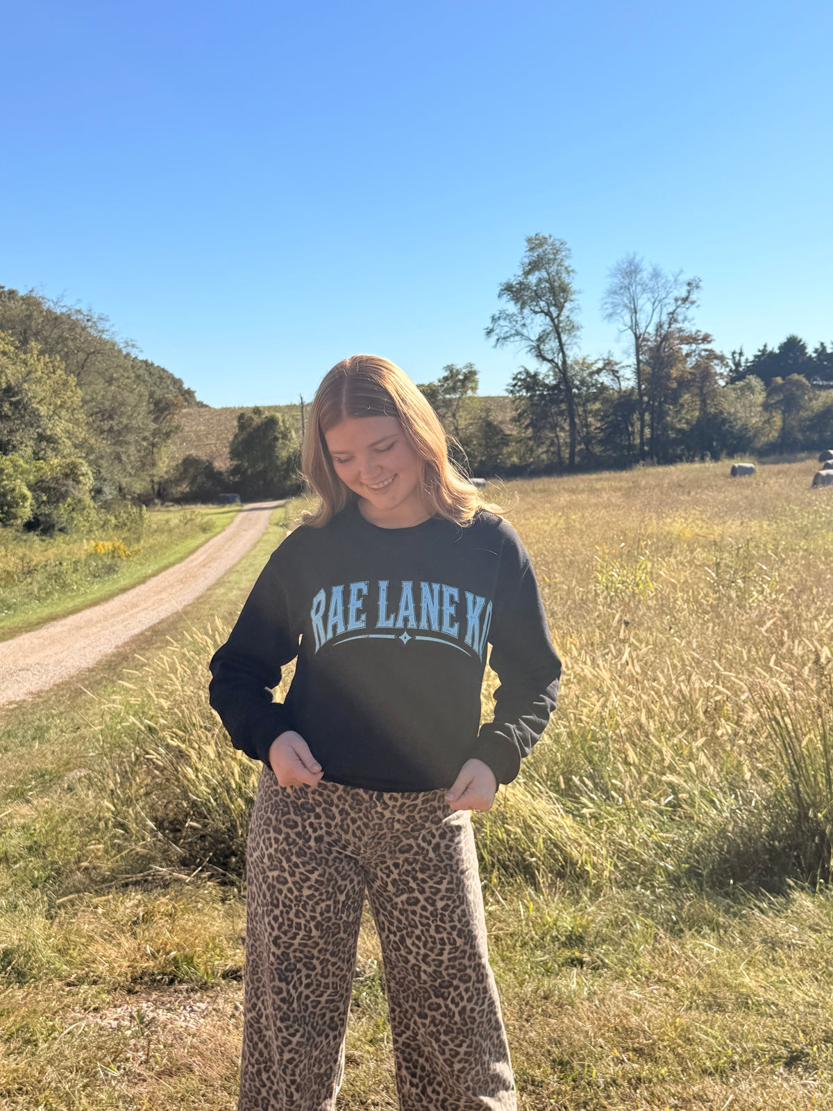 Signature Crew Sweater/Hoodie